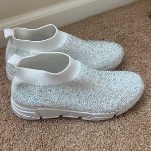 White Sparkling nursing shoes